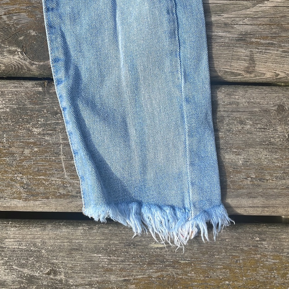 Parasuco High Rise Distressed Jeans - Picture 4 of 5